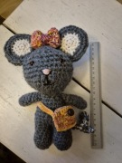 Myszka szara szydełkowa rękodzieło handmade 