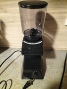 Młynek elektryczny do kawy 