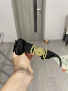 Nowe okulary przeciwsłoneczne V dla kobiet.