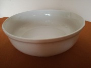 Miska ceramiczna biała,okrągła Pruszków średnica 23cm.Misa.