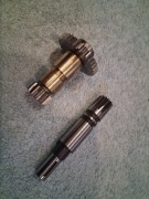 Tokarka TSB 20 czesci skrzynki suportowej