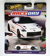 Hot Wheels Premium 2023 Nissan Z GT4 Race Day
