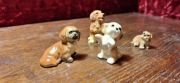 Figurki psów.   