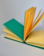 Ręcznie robiony notes skórzany zielony