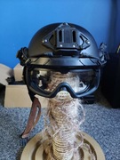 Replika hełmu Sentry Helmet XP + gogle taktyczne