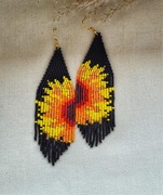 Kolczyki z japońskich koralików.