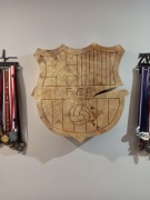 Herb Barcelony z plastra topoli