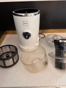 Novis Vita Juicer, wyciskarka do owoców, biała