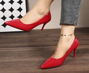 czerwone lakierowane szpilki 34