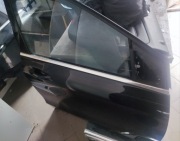 MERCEDES W246 drzwi pasażera przód  czarny 191