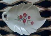 Śliczny talerz -paterka liść na owoce słodycze 