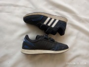 Adidasy firmy ADIDAS w rozmiarze 35, w dobrym stanie. 