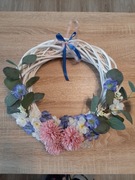 Wianek ręcznie robiony o średnicy 35 cm.