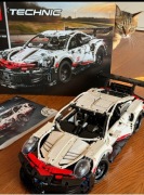 Klocki Technic Porsche 911RSR 1580 szt. Model 42096 Duży pojazd.