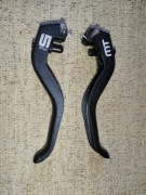 Klamki Magura MT 5 dwupalcowe z demontażu.