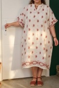 Włoska sukienka oversize struktura lnu 56 58