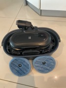 Odkurzacz ELECTROLUX Hygienic 700 EP71B14WET + mop ze stacją czyszczącą