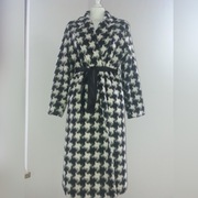 Płaszcz krata czarno-biała