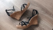 Sandały na koturnie Ryłko rozmiar 36