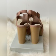 Sandały na słupku słupek pudrowy róż 38