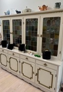 Stylowy przepiękny kredens z witrażami. Do Domu lub restauracji . Polecam  