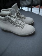 Buty damskie traperki