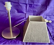 Piękna Lampa z abażurem Ręcznie robionym