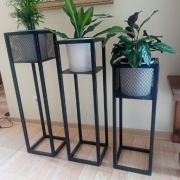 Sprzedam nowe kwietniki