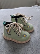 Piękne przejściowe wiosenne botki rozmiar 26