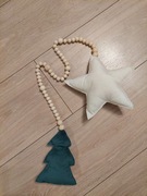 Girlanda z drewnianymi koralikami, pokoik dziecka 