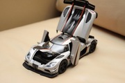 Model samochodu jak Koenigsegg One:1 1:32 światła dźwięk otwierany
