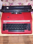 Maszyna do pisania privileg 900