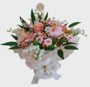 Pamiątka komunijna Flower Box Prezent na komunię  kompozycja kwiatowa 