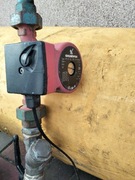 Elementy c.o.: zasobnik, pompa, zbiornik wyrown, dmuchawa, sterownik