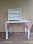 Biurko dla dziecka z nadstawką z serii IKEA Pahl