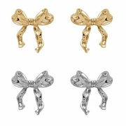 Kolczyki w kształcie kokardy