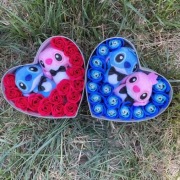 Prezent na Walentynki Kwiaty Serce Stitch Słodki Upominek