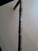 Klasyczny Wanderstock czyli laska turystyczna.