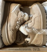 Ugg 39 nowy  sneakersy , śniegowce 