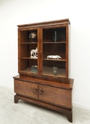 Zabytkowa witryna z lat 30-tych w stylu art deco. Po renowacji. 