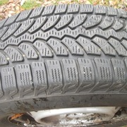 opony brigestone 215/70/r16 zimowe z felgami