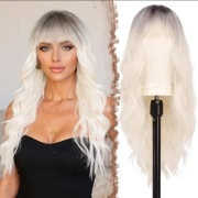 COSPLAY Długa falista peruka z grzywką - Srebrny Biały Ombre 65 cm FESHFEN