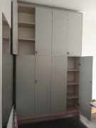 Szafa biurowa duża wysoka 