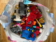 Klocki DUPLO - zestawy: samochody, owoce, ludziki