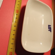 PLL LOT   mydelniczka   z  samolotu   porcelanowa  Fabryka Karolina  z PRL 