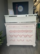 Komoda pomalowana farbami Annie Sloan