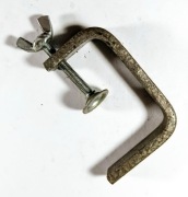 ścisk metalowy dług. 11cm szer. 1,3cm 