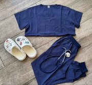 Mundurek scrubs medyczny/kosmetyczny/pielegniarka/lekarz/położna NOWY