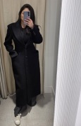 długi czarny klasyczny elegancki taliowany płaszcz Zara S 36 53%wełna 