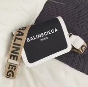 Torebka damska listonoszka 